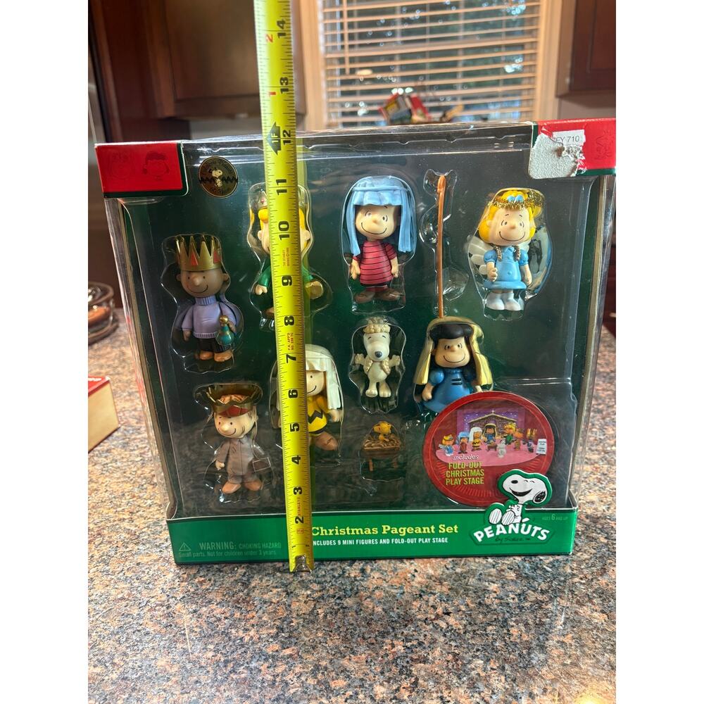 Peanuts Christmas Mini Nativity Pageant Set of 9 NIB - Picture 4 of 16